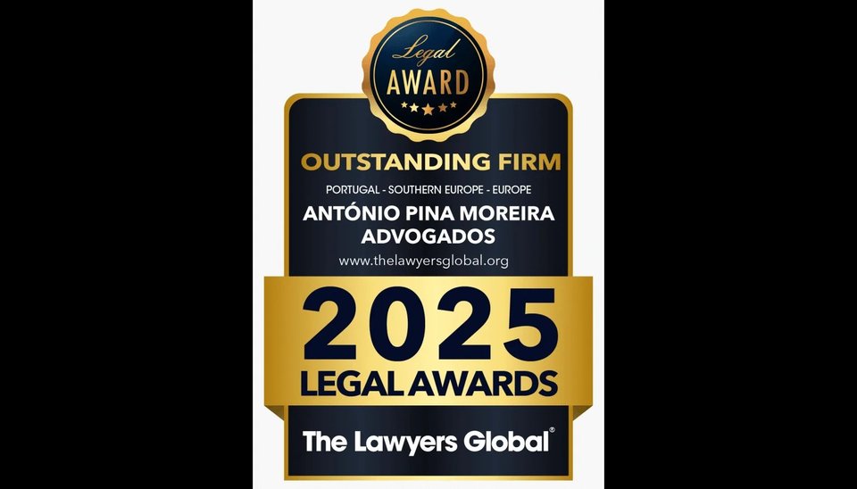 Distinção The Lawyers Global 2025 – Legal Awards (Outstanding Firm)